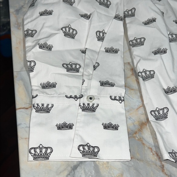 NWT Talbots Gray and White Crown Print Blouse - Picture 6 of 7